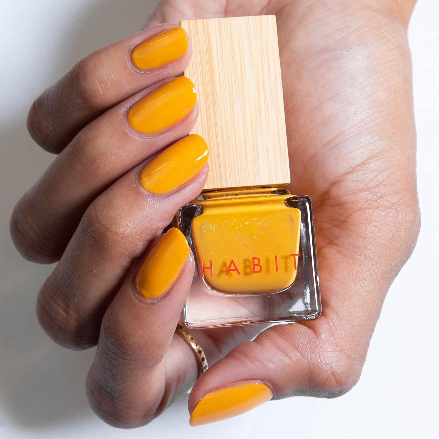 Habit Cosmetics Esmalte de uñas vegano, sin toxinas y empaquetado de forma sostenible